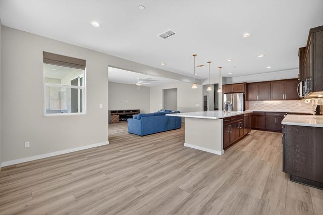 784 Cross Creek Ln, Lincoln, CA 95648