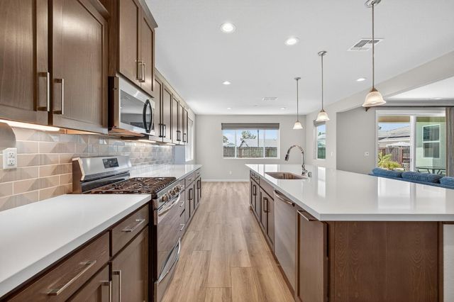 784 Cross Creek Ln, Lincoln, CA 95648