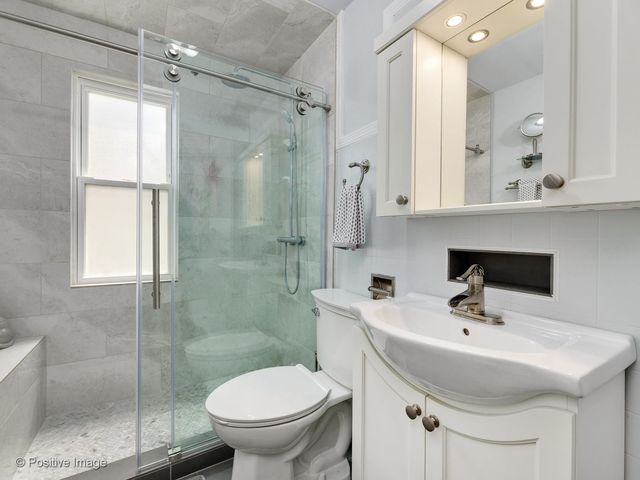 2158 N 74th Avenue, Elmwood Park, IL 60707