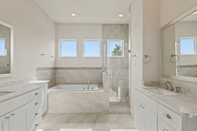 906 W 17th Street E, Houston, TX 77008