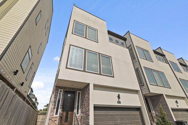 906 W 17th Street E, Houston, TX 77008