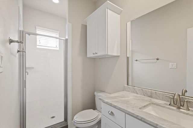 906 W 17th Street E, Houston, TX 77008