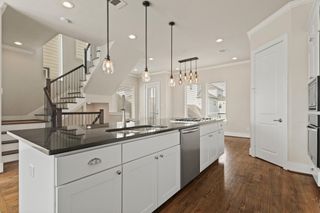 906 W 17th Street E, Houston, TX 77008