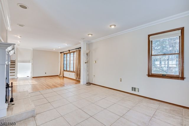 4 Winthrop Rd, Franklin Twp., NJ 08873