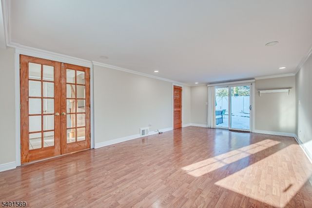 4 Winthrop Rd, Franklin Twp., NJ 08873