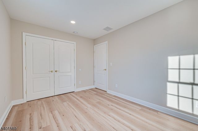 4 Winthrop Rd, Franklin Twp., NJ 08873