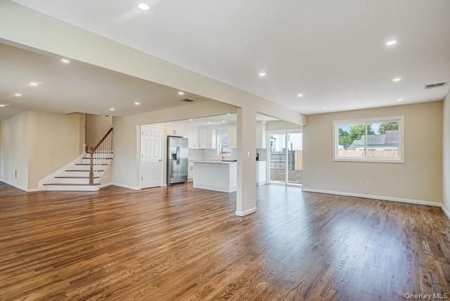 5 Cheryl Lane, North Babylon, NY 11703