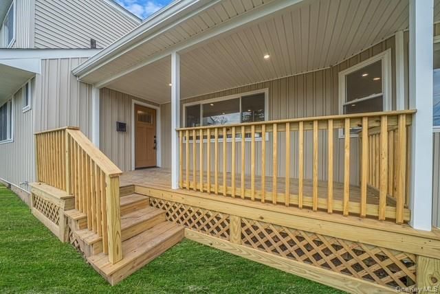 5 Cheryl Lane, North Babylon, NY 11703