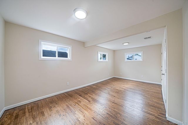 5 Cheryl Lane, North Babylon, NY 11703