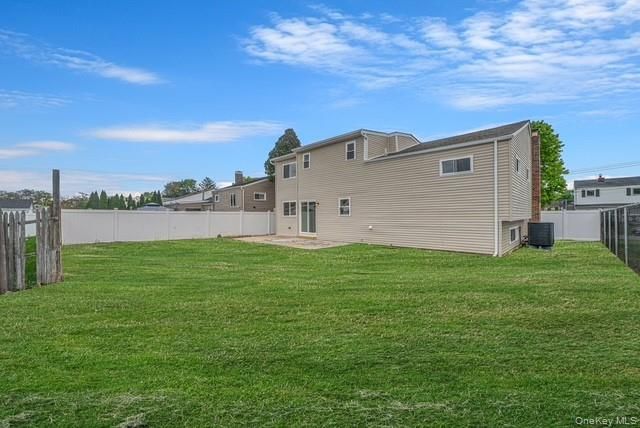 5 Cheryl Lane, North Babylon, NY 11703