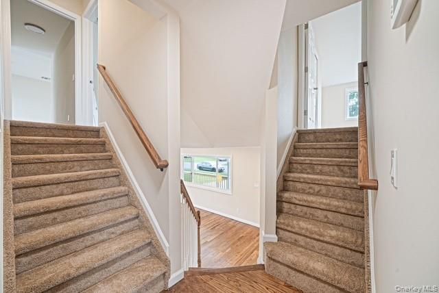 5 Cheryl Lane, North Babylon, NY 11703