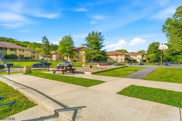 401 Us Highway 22, North Plainfield Boro, NJ 07060