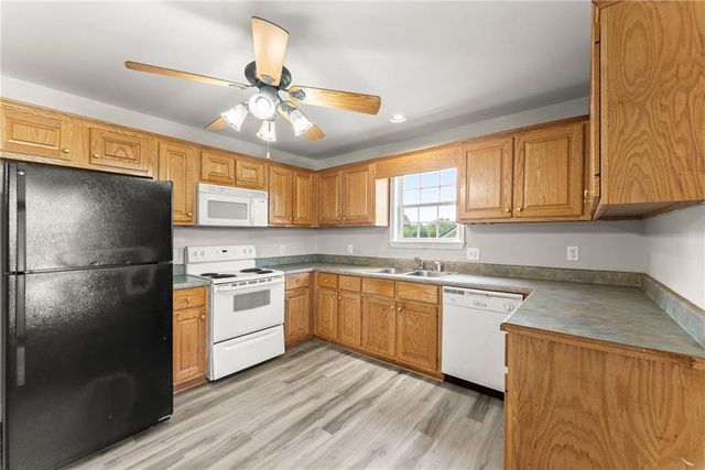 83 Ash Wood Lane, Cleveland, GA 30528