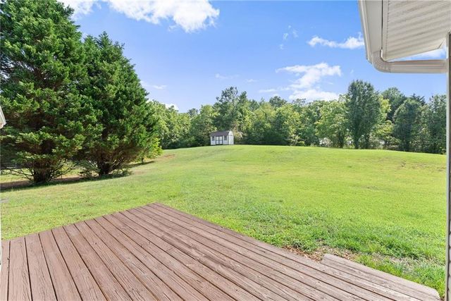 83 Ash Wood Lane, Cleveland, GA 30528