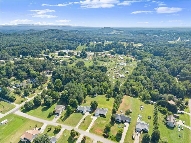 83 Ash Wood Lane, Cleveland, GA 30528
