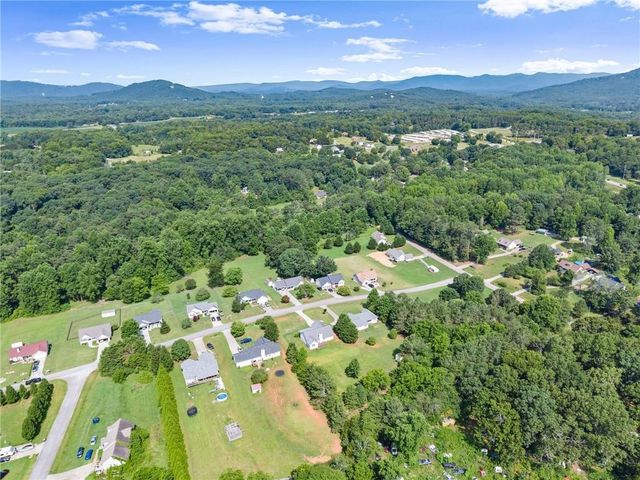 83 Ash Wood Lane, Cleveland, GA 30528