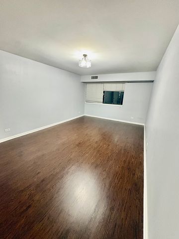 701 Forum Square 409, Glenview, IL 60025