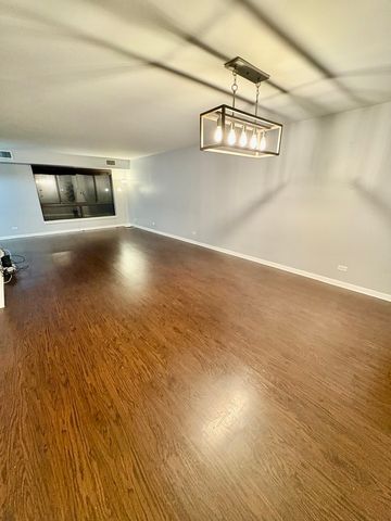 701 Forum Square 409, Glenview, IL 60025