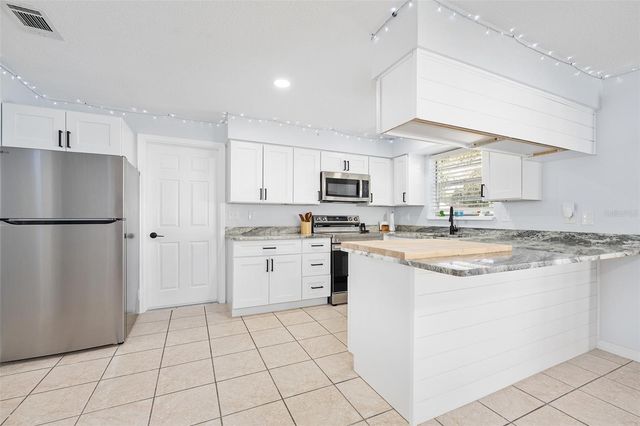 538 GERTRUDE LANE, South Daytona, FL 32119