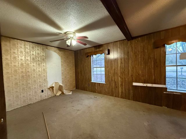 2136 Sycamore Drive, Forrest City, AR 72335