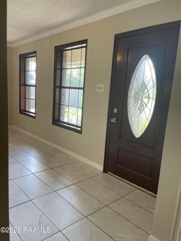 941 Begnaud Street, Breaux Bridge, LA 70517