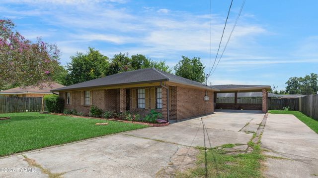 941 Begnaud Street, Breaux Bridge, LA 70517