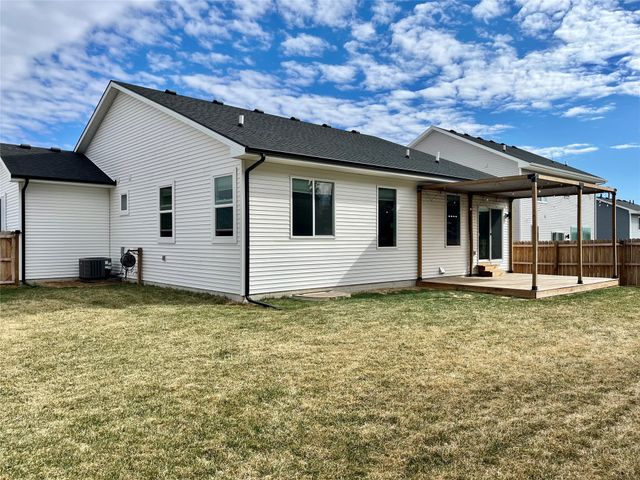 5611 Leyden Avenue, Des Moines, IA 50317