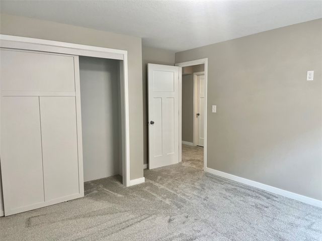 5611 Leyden Avenue, Des Moines, IA 50317