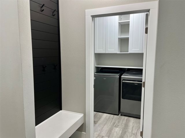 5611 Leyden Avenue, Des Moines, IA 50317