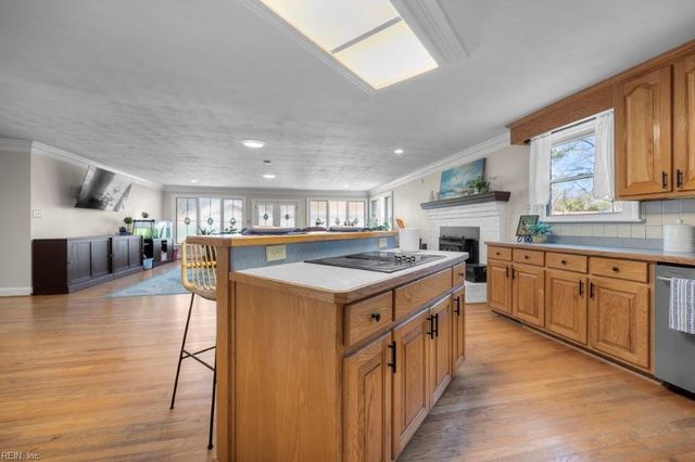 5224 Rolleston DR, Virginia Beach, VA 23464