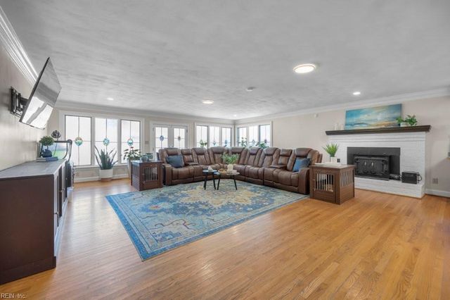 5224 Rolleston DR, Virginia Beach, VA 23464