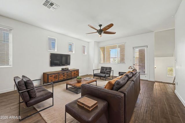 240 W JUNIPER Avenue 1140, Gilbert, AZ 85233
