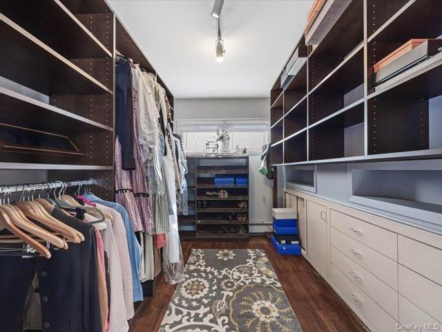 844 Flanders Drive, Valley Stream, NY 11581