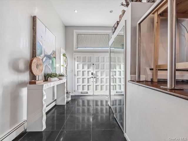 844 Flanders Drive, Valley Stream, NY 11581