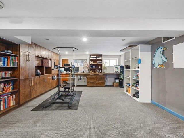 844 Flanders Drive, Valley Stream, NY 11581