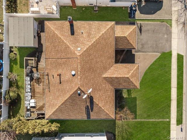 844 Flanders Drive, Valley Stream, NY 11581