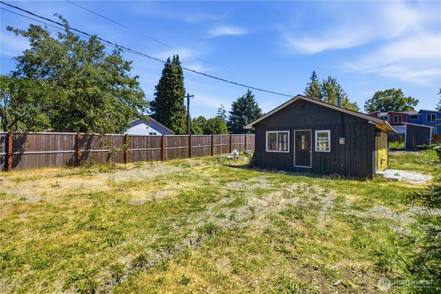 11410 8th Avenue S, Burien, WA 98168