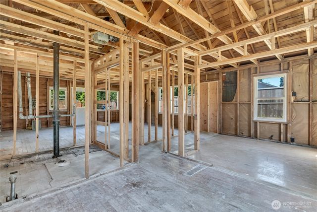 11410 8th Avenue S, Burien, WA 98168