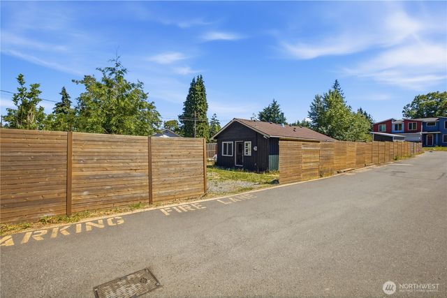 11410 8th Avenue S, Burien, WA 98168