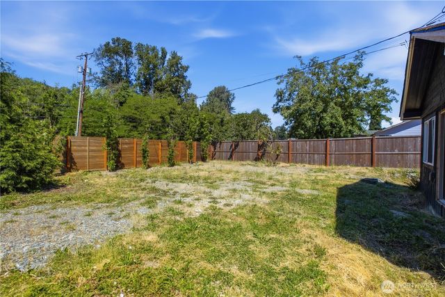 11410 8th Avenue S, Burien, WA 98168