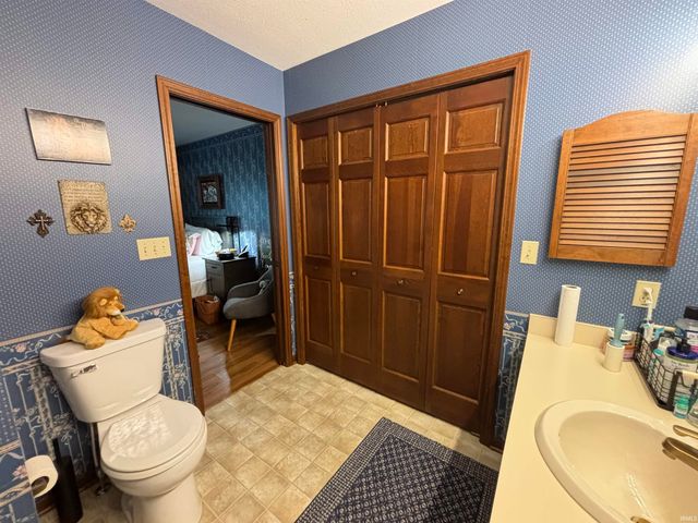 1470 Hampton Circle, Goshen, IN 46526