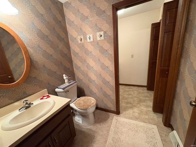 1470 Hampton Circle, Goshen, IN 46526