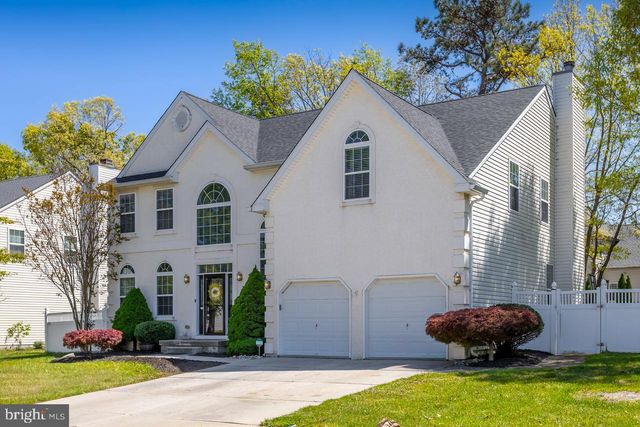 8 DUCHESS DR, Sicklerville, NJ 08081