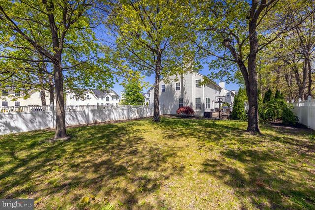 8 DUCHESS DR, Sicklerville, NJ 08081