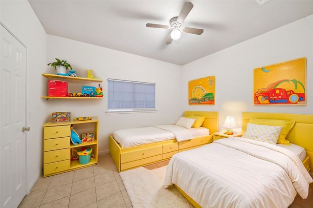 5502 Finch Street B, Houston, TX 77028