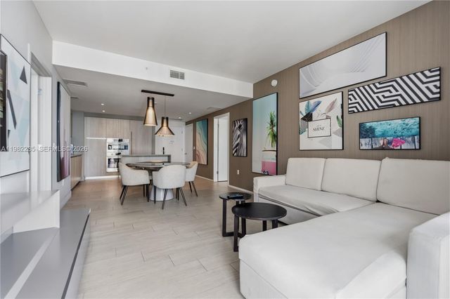 4010 S Ocean Drive R2005, Hollywood, FL 33019