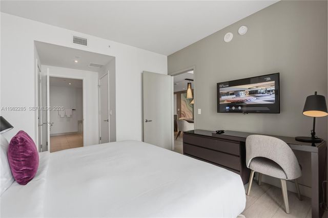 4010 S Ocean Drive R2005, Hollywood, FL 33019