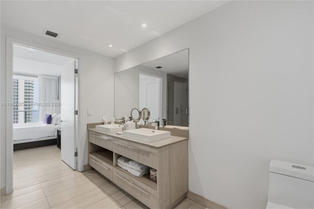 4010 S Ocean Drive R2005, Hollywood, FL 33019