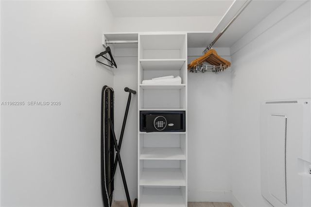 4010 S Ocean Drive R2005, Hollywood, FL 33019