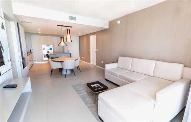4010 S Ocean Drive R2005, Hollywood, FL 33019